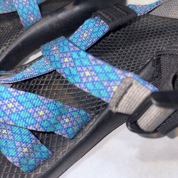 Chaco Z/2 Yampa hiking sandals featuring a blue and yellow women’s size 8 - Picture 3 of 8